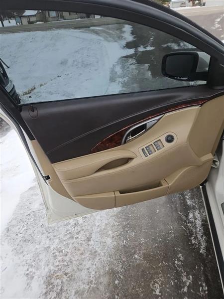 Buick LaCrosse Leather Package 2013