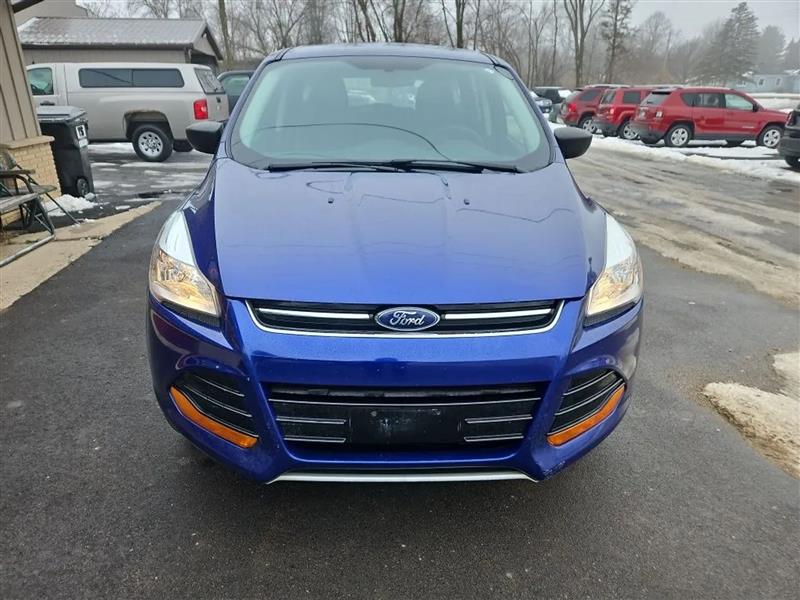 Ford Escape S FWD 2014