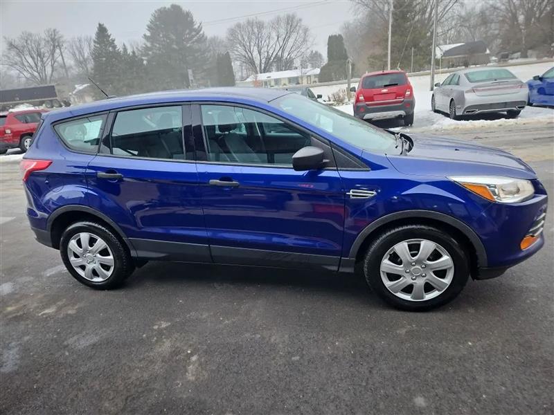 Ford Escape S FWD 2014