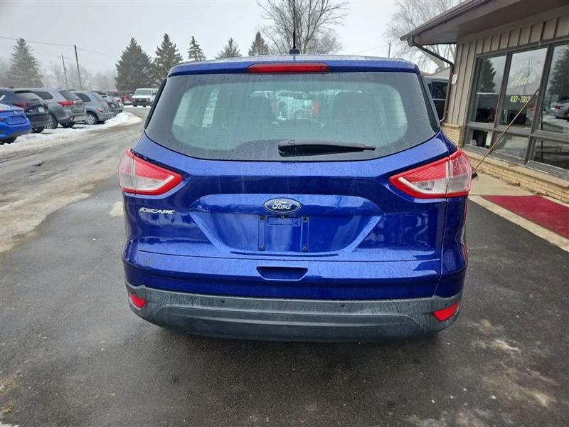 Ford Escape S FWD 2014
