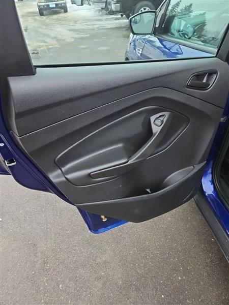 Ford Escape S FWD 2014