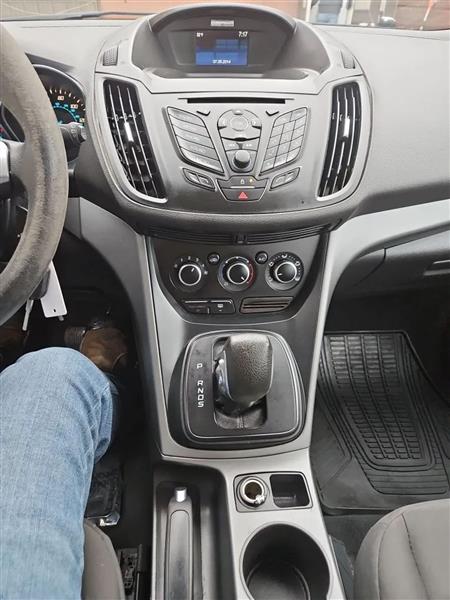 Ford Escape S FWD 2014