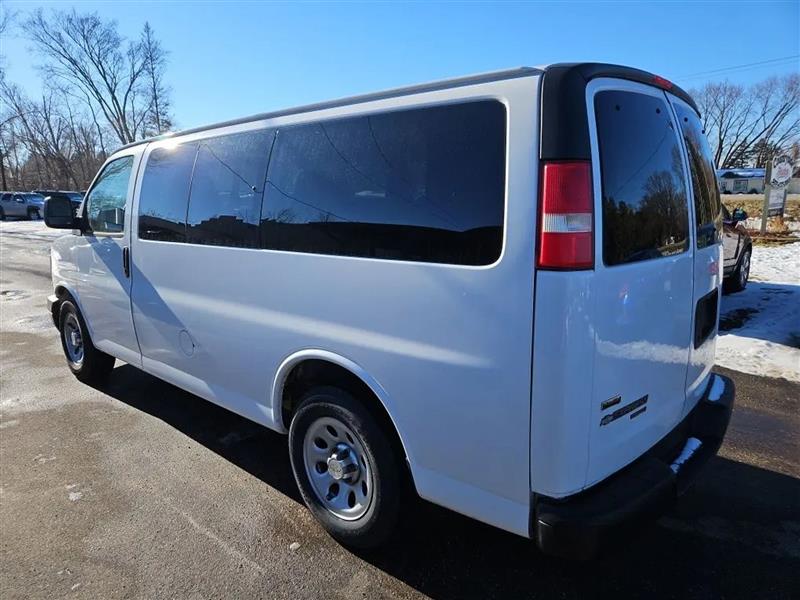 Chevrolet Express 1500 LS 2011