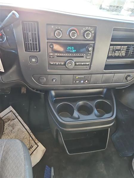 Chevrolet Express 1500 LS 2011