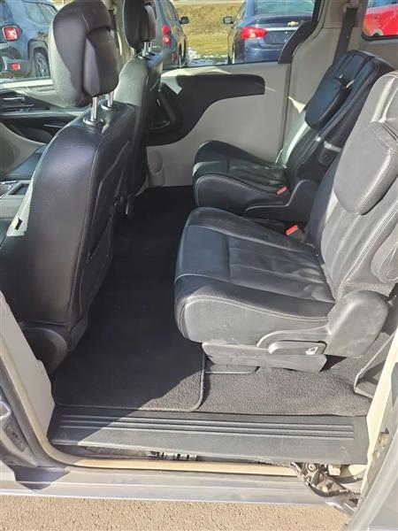 Chrysler Town & Country Touring 2015