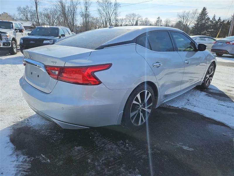 Nissan Maxima 3.5 SV 2016