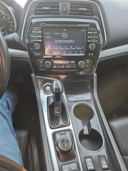 Nissan Maxima 3.5 SV 2016