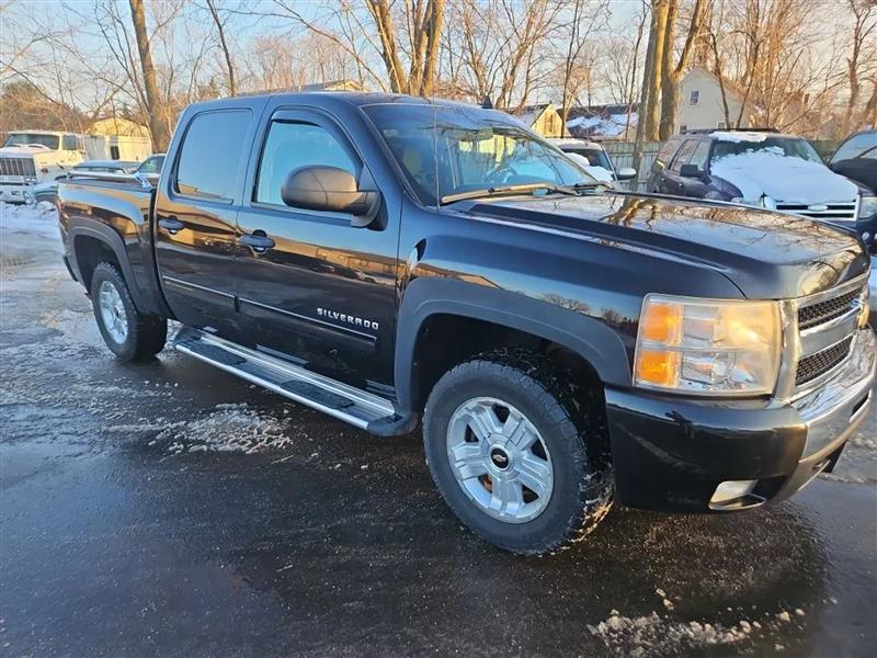 Chevrolet Silverado 1500 LT Crew Cab 4WD 2011