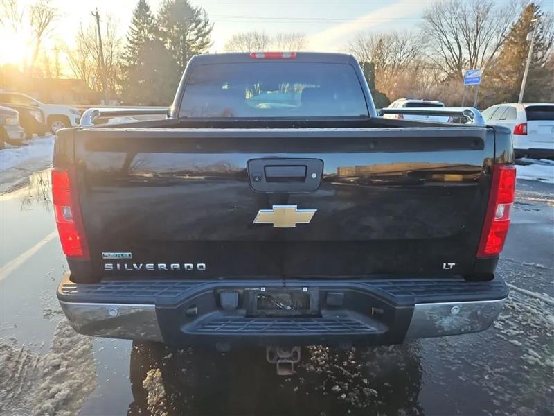 Chevrolet Silverado 1500 LT Crew Cab 4WD 2011