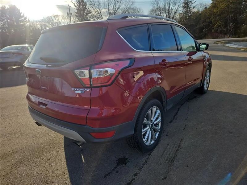 Ford Escape Titanium 4WD 2017