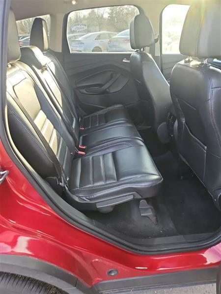 Ford Escape Titanium 4WD 2017