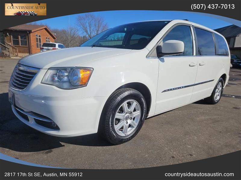 2012 Chrysler Town & Country Touring