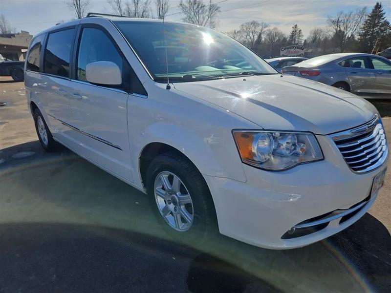 Chrysler Town & Country Touring 2012