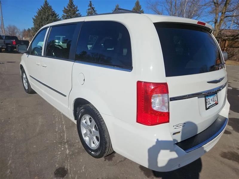 Chrysler Town & Country Touring 2012