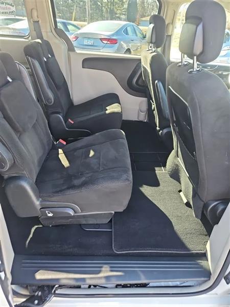 Chrysler Town & Country Touring 2012