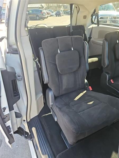 Chrysler Town & Country Touring 2012