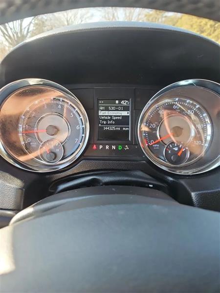 Chrysler Town & Country Touring 2012