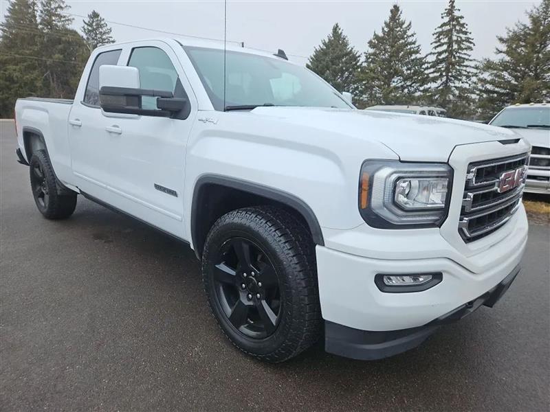 GMC Sierra 1500 Base Double Cab 4WD 2017