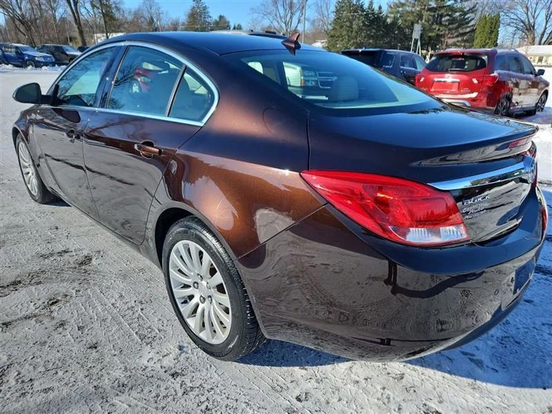 Buick Regal CXL - 4XL 2011