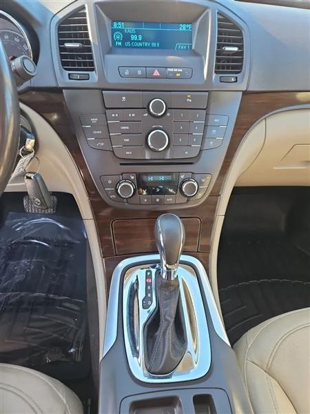 Buick Regal CXL - 4XL 2011