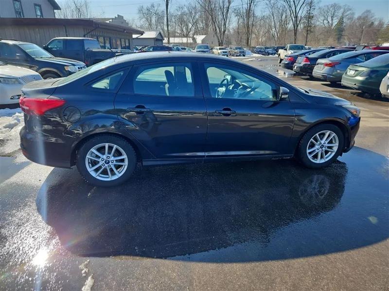 Ford Focus SE Sedan 2015