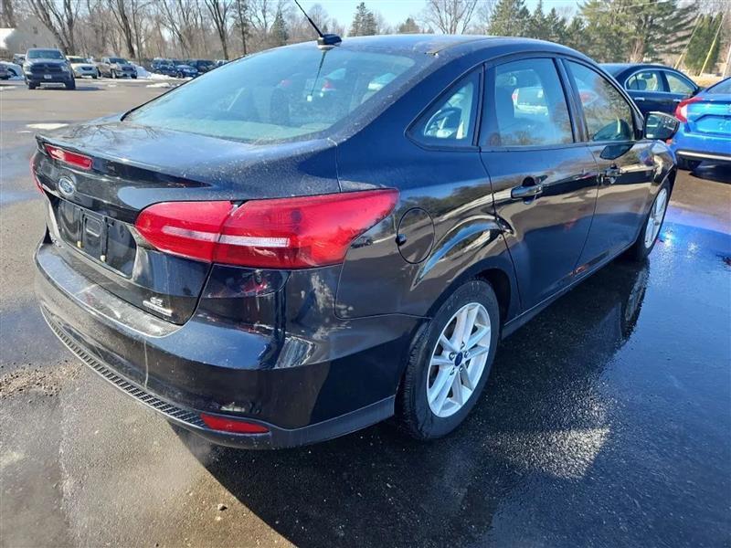 Ford Focus SE Sedan 2015