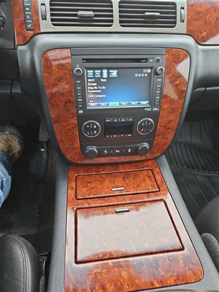 Chevrolet Avalanche LTZ 4WD 2012