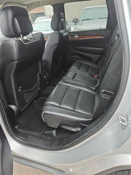 Jeep Grand Cherokee Overland 4WD 2011