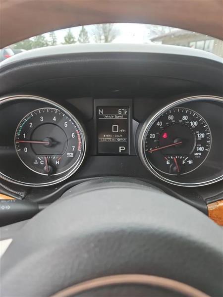 Jeep Grand Cherokee Overland 4WD 2011