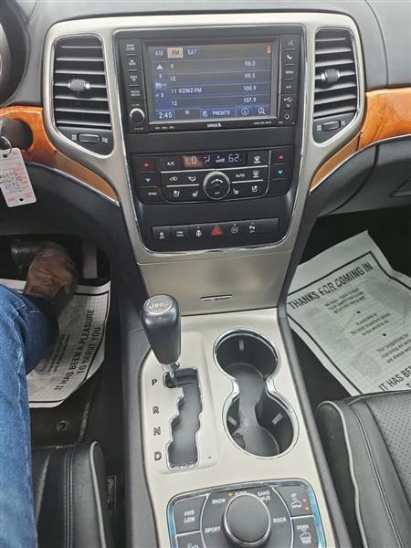 Jeep Grand Cherokee Overland 4WD 2011