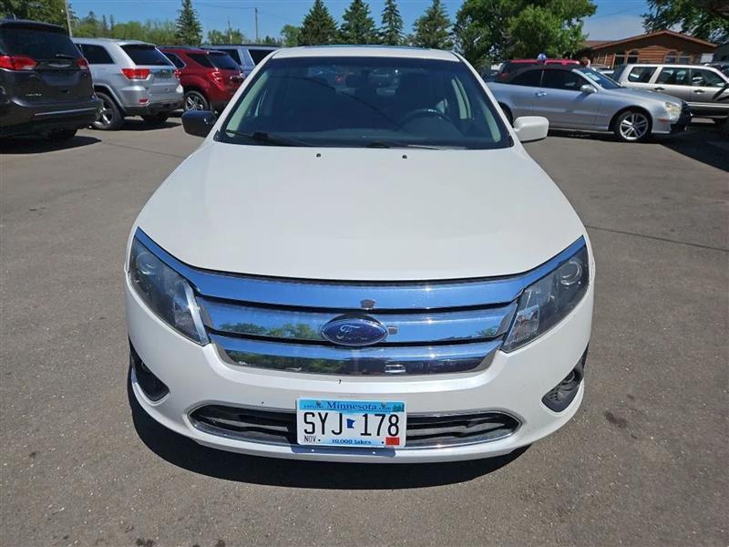 Ford Fusion Hybrid Sedan 2010