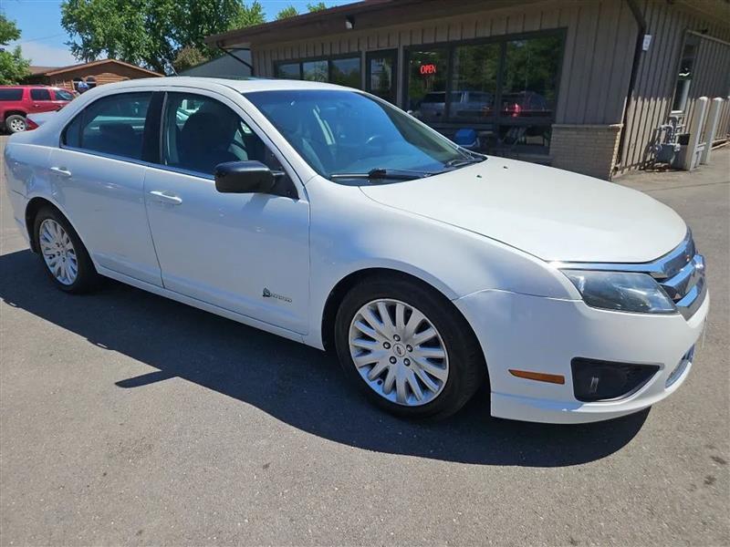 Ford Fusion Hybrid Sedan 2010