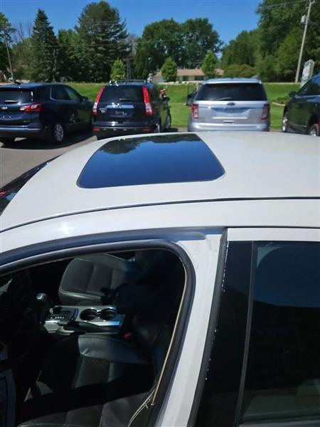 Ford Fusion Hybrid Sedan 2010