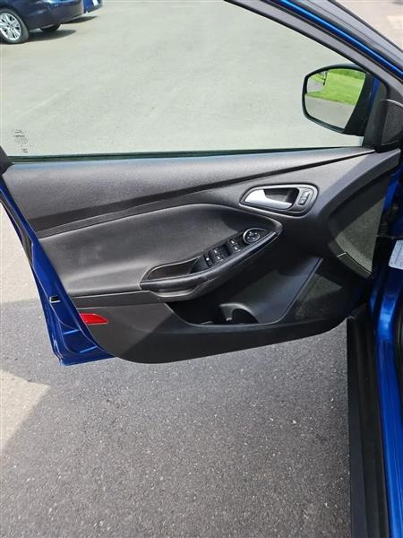 Ford Focus SE Sedan 2018
