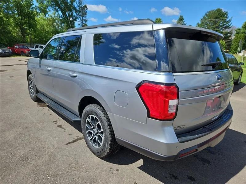 Ford Expedition EL XL 4WD 2023