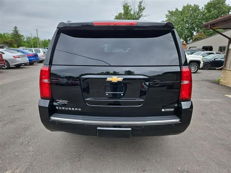 Chevrolet Suburban Premier 4WD 2017