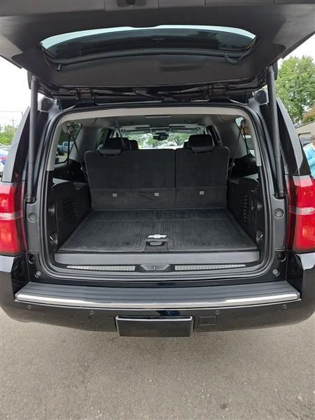 Chevrolet Suburban Premier 4WD 2017