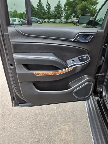Chevrolet Suburban Premier 4WD 2017