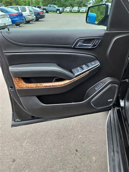 Chevrolet Suburban Premier 4WD 2017