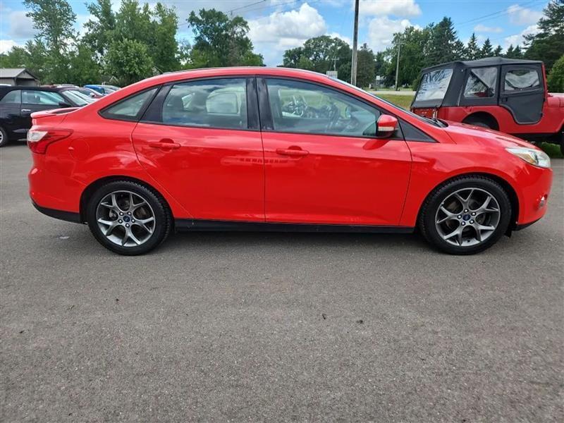Ford Focus SE Sedan 2013
