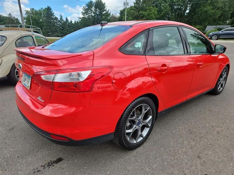 Ford Focus SE Sedan 2013
