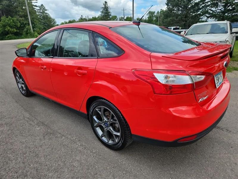 Ford Focus SE Sedan 2013