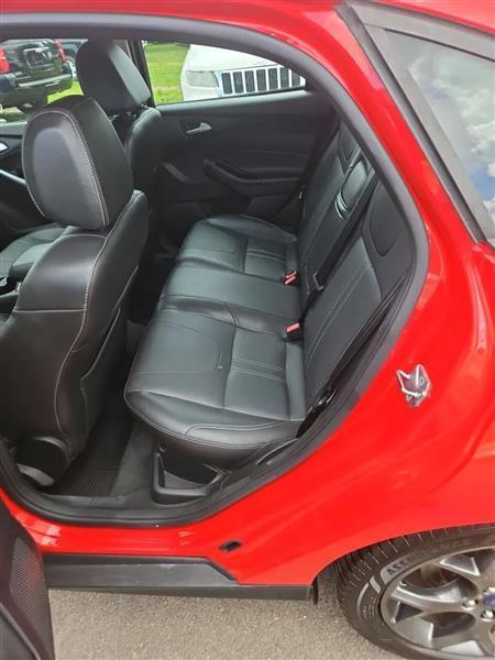 Ford Focus SE Sedan 2013