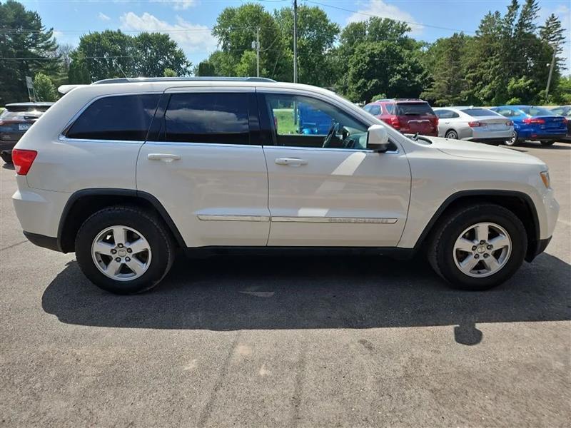 Jeep Grand Cherokee Laredo 4WD 2012