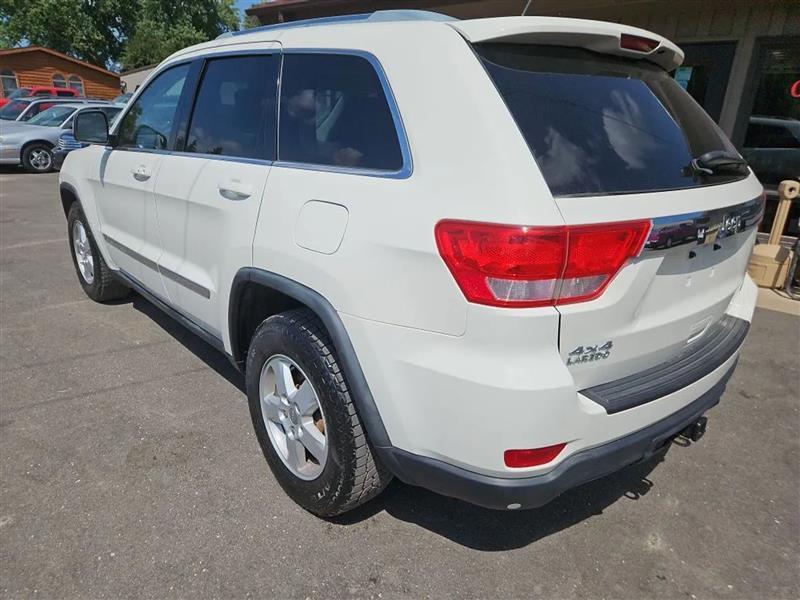 Jeep Grand Cherokee Laredo 4WD 2012