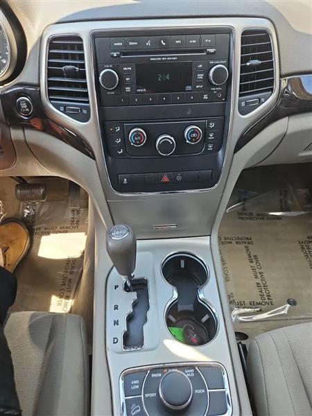 Jeep Grand Cherokee Laredo 4WD 2012