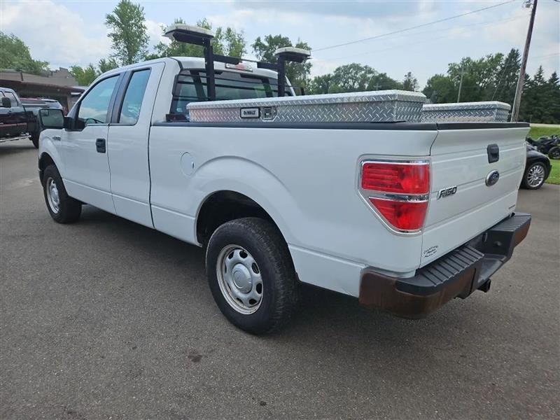 Ford F-150 XL SuperCab 6.5-ft. Bed 2WD 2012