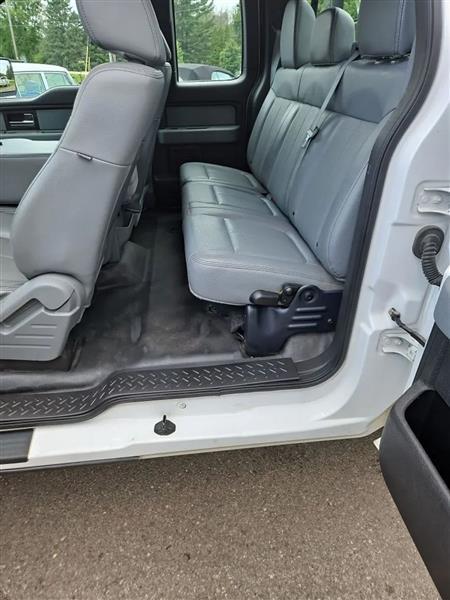 Ford F-150 XL SuperCab 6.5-ft. Bed 2WD 2012