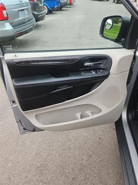 RAM Cargo Van Base 2014