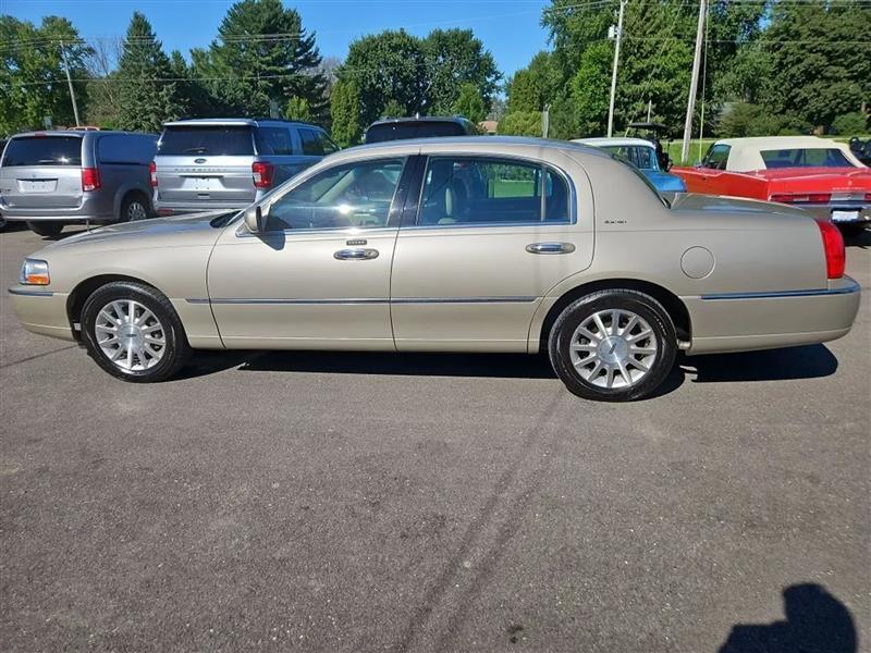 Lincoln Town Car Signature 2006